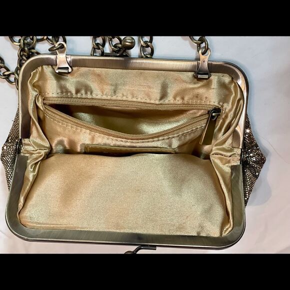 Express Gold and Brass clamshell clutch, brass chain lined in champagne satin - Picture 9 of 12